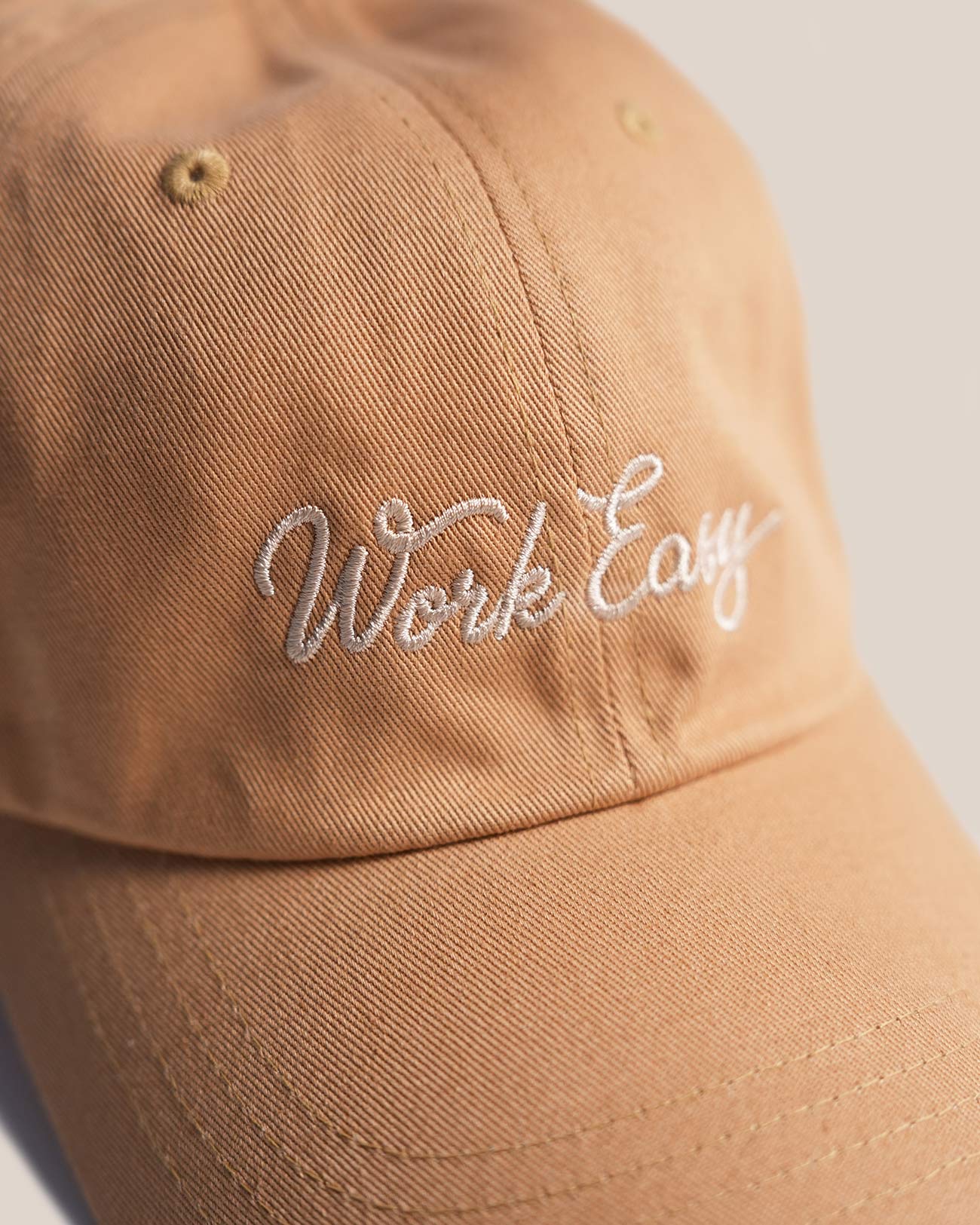 Вышивка на кепке Works Easy от Кулаков Воркс