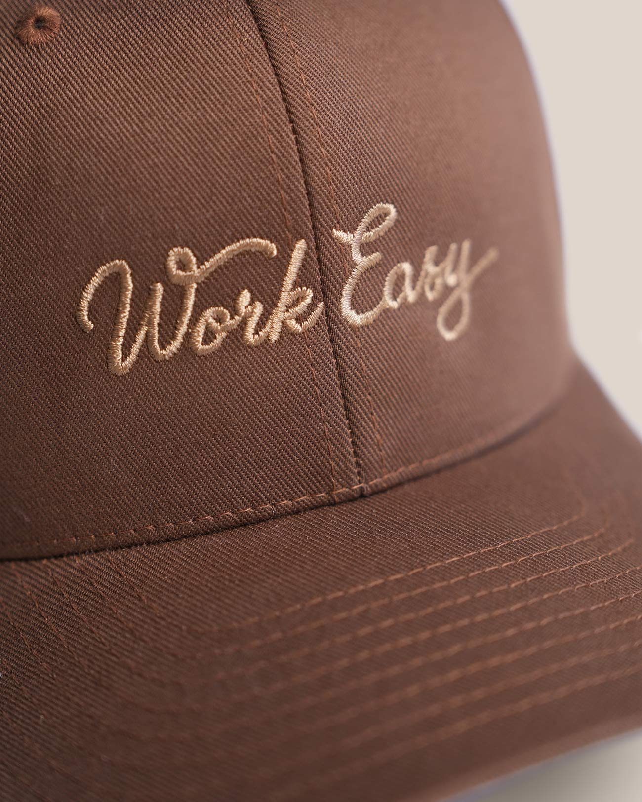 Вышивка на бейсболке Works Easy 