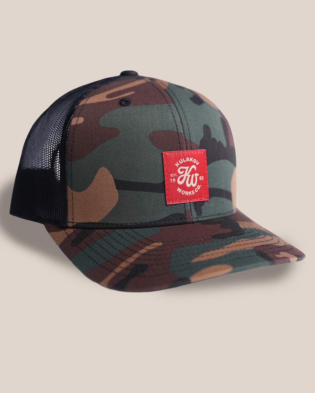 камуфляжная бейсболка с сеткой KW