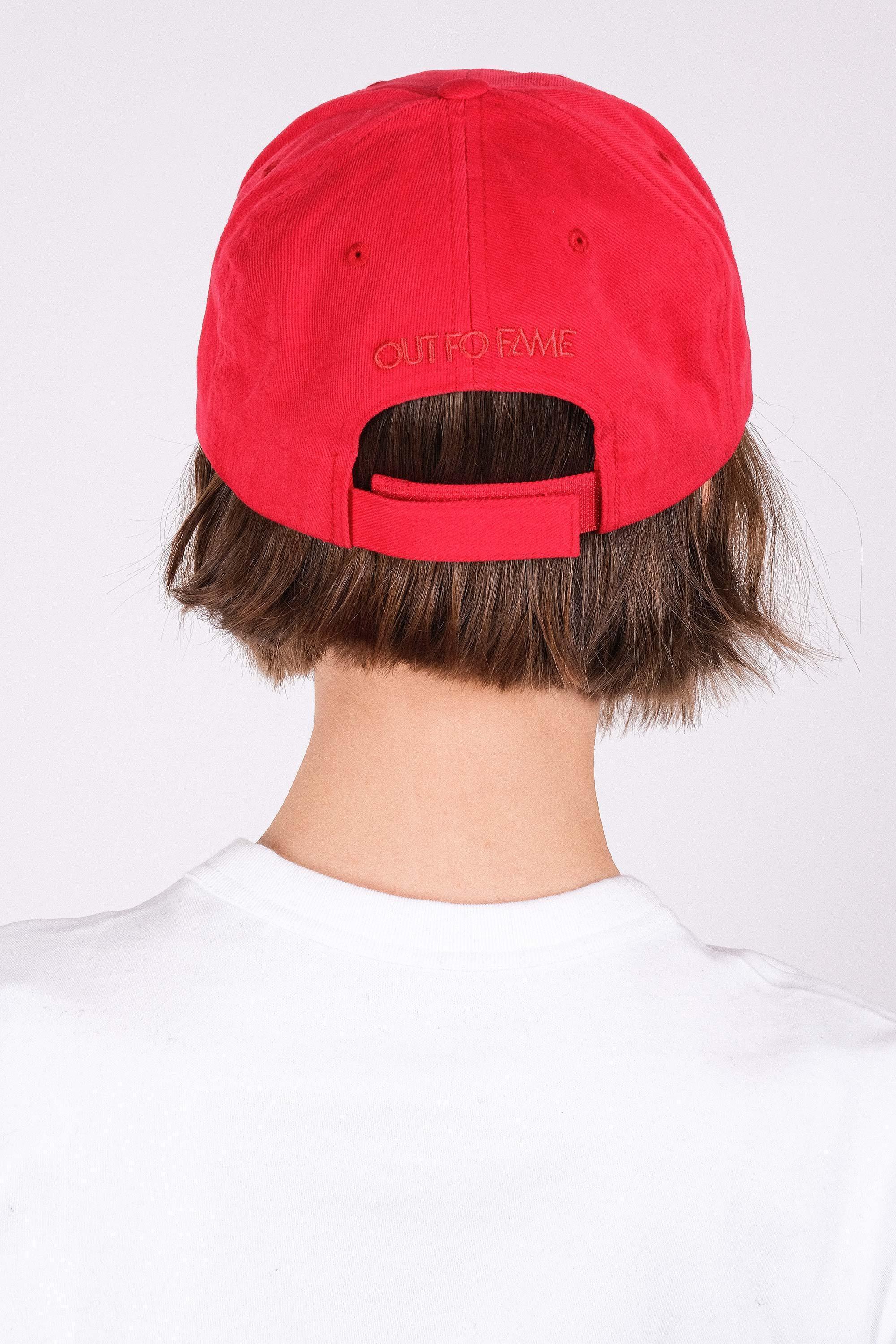 Классическая красная бейсболка с вышивкой LOS SANCTIONS