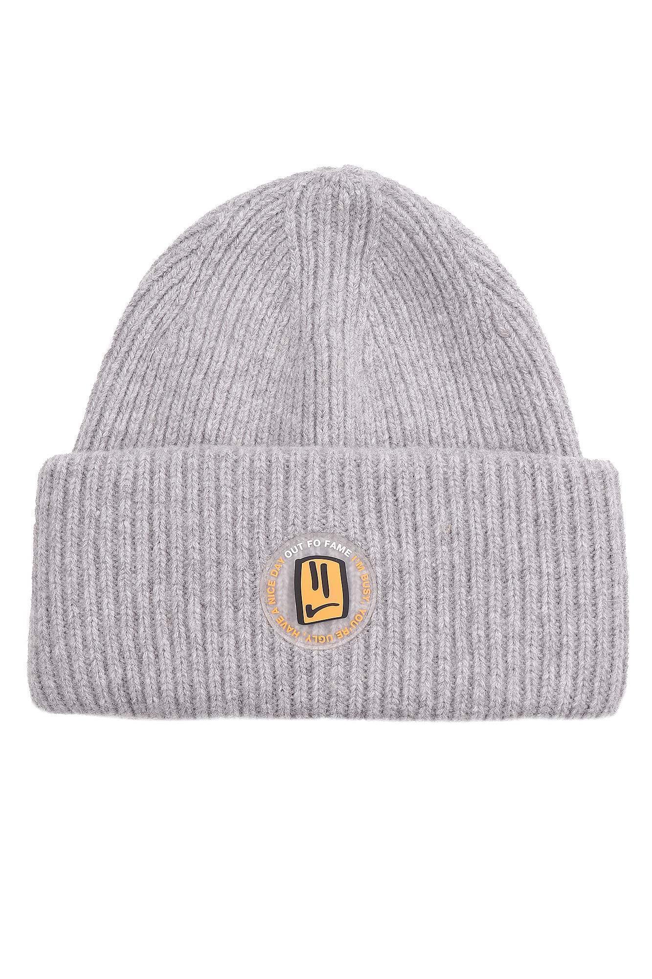 Шерстяная теплая шапка серая с шевроном OUT FO FAME