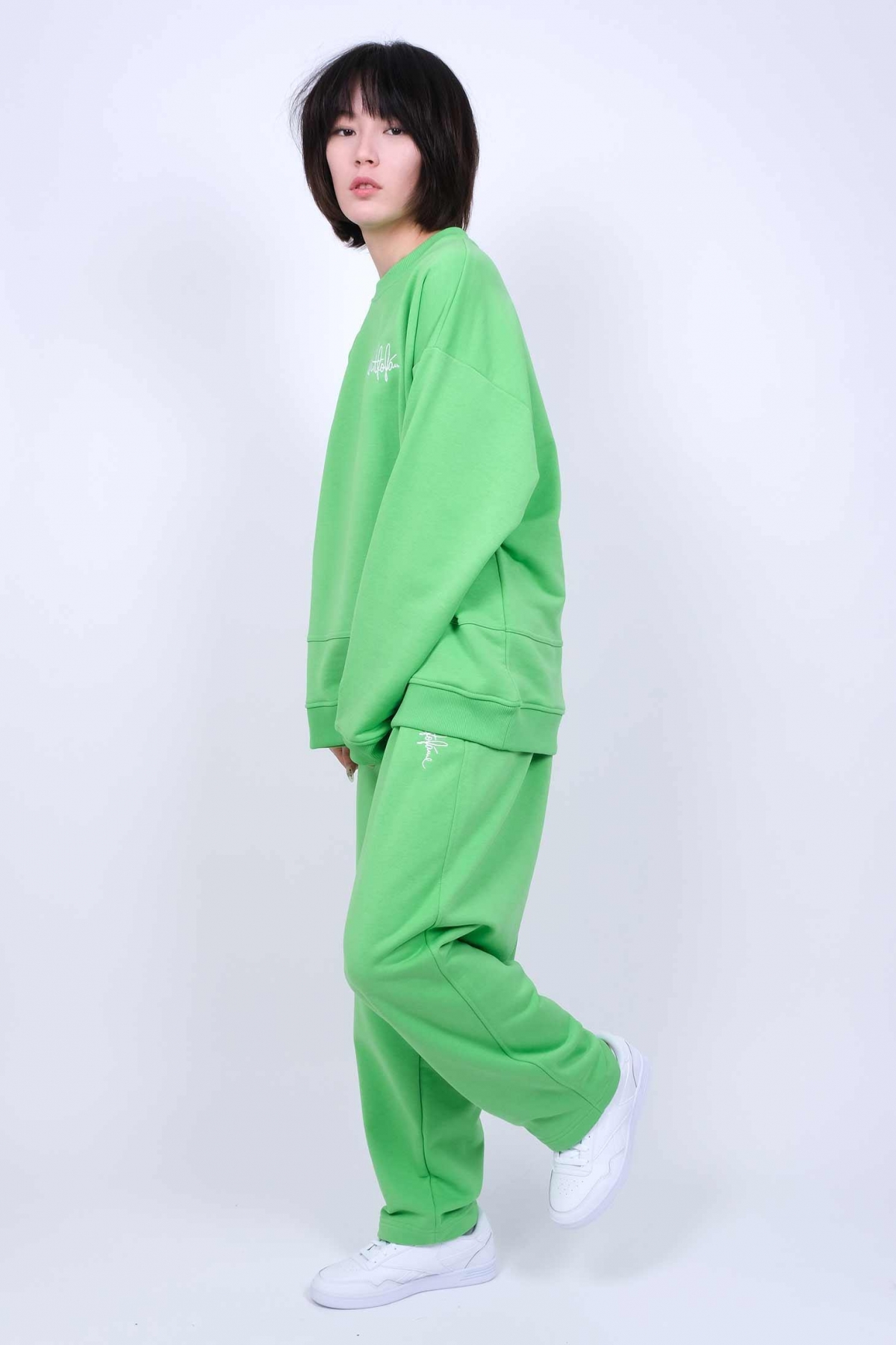 Зеленый oversize костюм OUT FO FAME со штанами